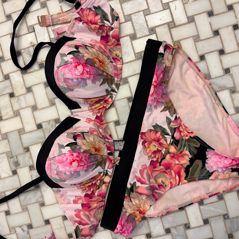 Brand new with tags Ted Baker swim size 3. Medium